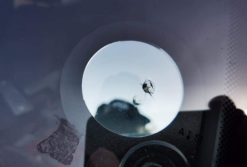 Naprawa odprysków i pęknięć w szybach